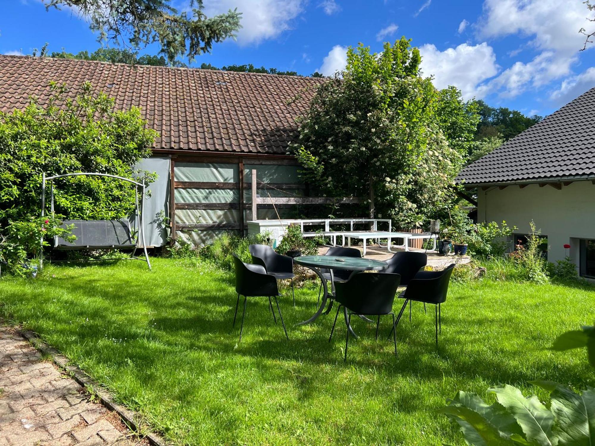 Ferieninrosengarten 1 Zi 190 Cm Deckenhoehe Oder Grosse 4 Zi Dg Whg Apartment Rosengarten (Baden-Wurttemberg)